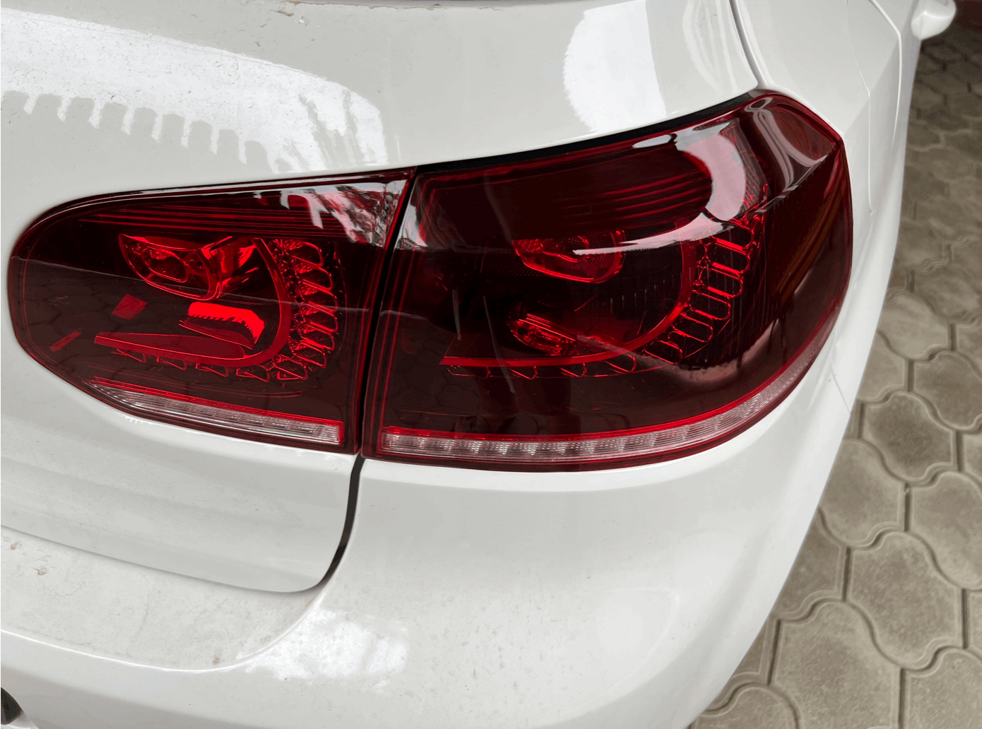 Volkswagen Golf | MK 6 (2008-2013) | OEM R STYLE LED TAILLIGHTS